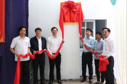 Hai Phong senior Party official attends inauguration of ‘great unity’ house