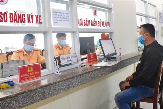 Đề xuất giảm mức thu lệ phí cấp chứng nhận đăng ký, biển số xe