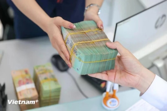 Loạt ngân hàng tăng lãi suất