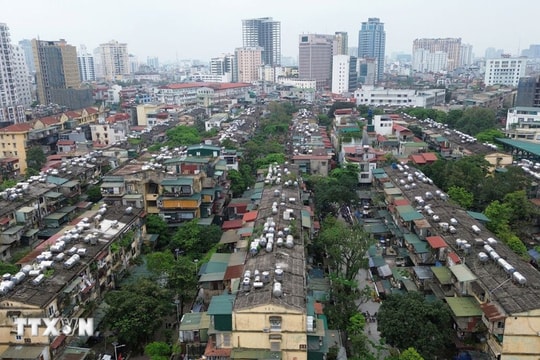'Đường băng pháp lý' mới mở lối hồi sinh chung cư cũ Hà Nội