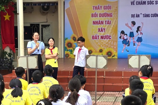 Đồng hành cùng trẻ vị thành niên trong giáo dục giới tính