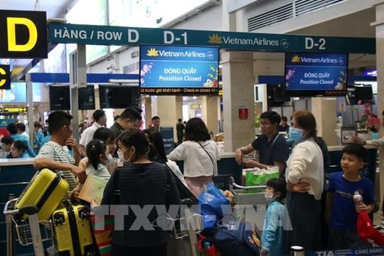 Tăng cường phân luồng, kiểm soát giao thông tại các cảng hàng không dịp Tết 2026