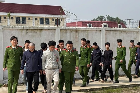Bắt 22 đối tượng trong đường dây lừa đảo xuyên quốc gia