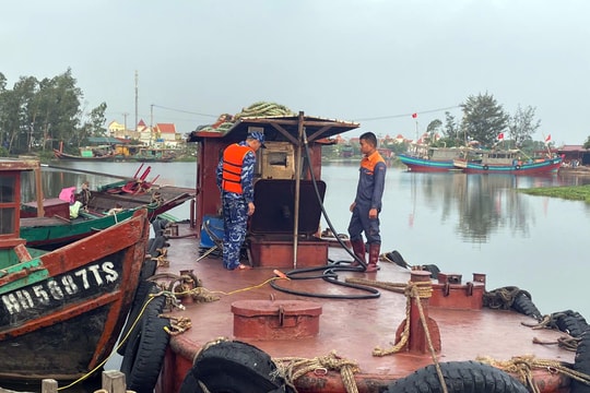 Cảnh sát biển lập chiến công đầu năm mới