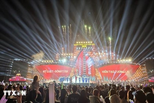 Nhiều địa phương khắp cả nước rộn ràng chào đón năm mới 2026