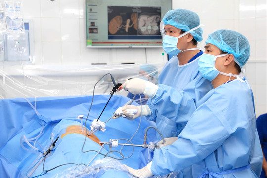 Xây dựng nền y tế hiện đại, chăm lo tốt sức khỏe nhân dân