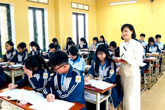 Dạy thêm trong nhà trường - linh hoạt để không tạo áp lực