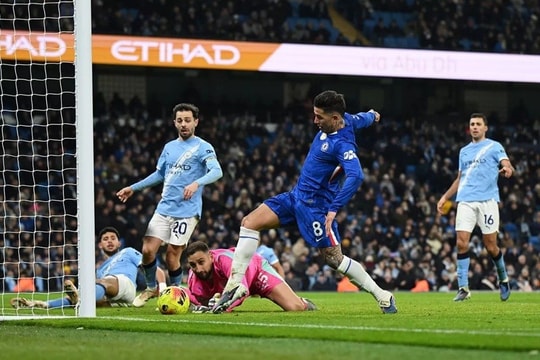 Loạt 'ông lớn' chững lại còn Arsenal bứt tốc tại vòng 20 Premier League