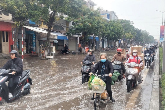 Hải Phòng nhiệt độ cao nhất 36 độ C, đề phòng ngập lụt do triều cường