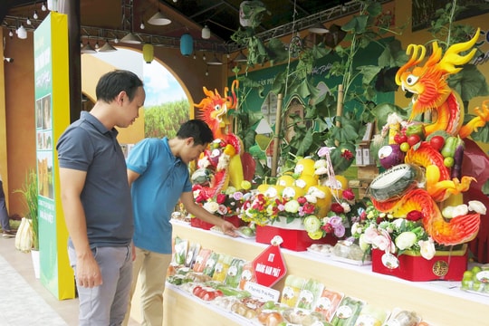 Hơn 32,5 vạn lượt khách tham quan, chiêm bái trong dịp lễ hội Côn Sơn - Kiếp Bạc