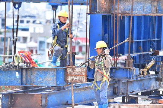 Khơi thông nguồn lực xây dựng để tạo đà tăng trưởng