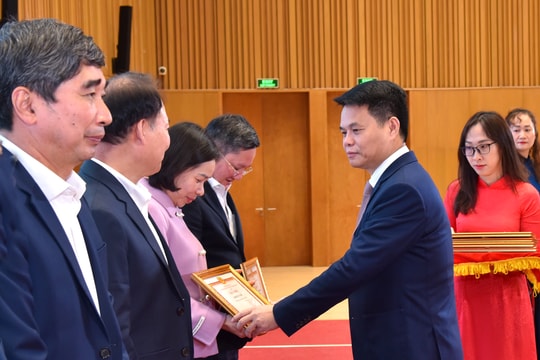 Đảng ủy UBND thành phố tổng kết công tác xây dựng Đảng năm 2025