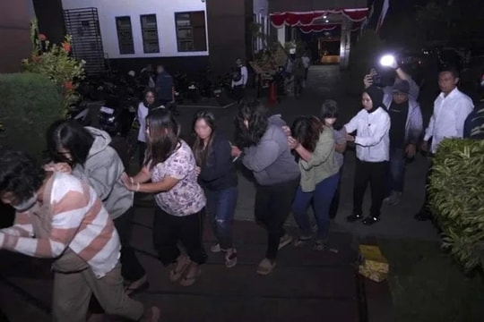 Singapore điều tra đường dây buôn bán trẻ sơ sinh làm con nuôi xuyên quốc gia