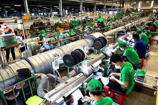 Vượt thách thức, tạo nền tảng phát triển mới