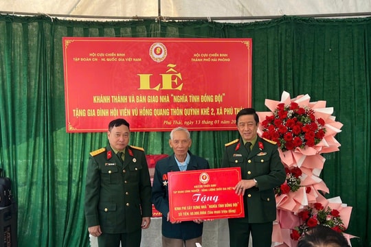 Khánh thành nhà 'Nghĩa tình đồng đội' tặng cựu chiến binh xã Phú Thái