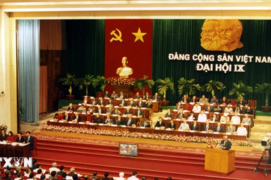 Đại hội lần thứ IX của Đảng mở đường tiến vào thiên niên kỷ mới