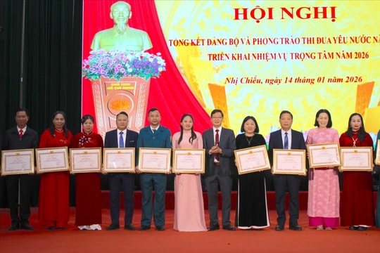 Phường Nhị Chiểu kết nạp đảng viên vượt chỉ tiêu