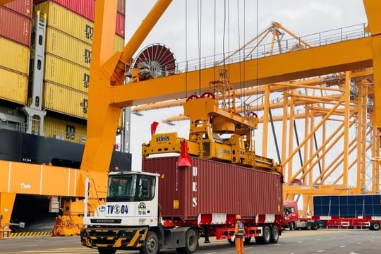Hai Phong seaport aims to handle 122 million tons of cargo in 2026