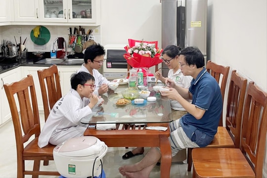 Quan tâm dinh dưỡng bữa ăn gia đình