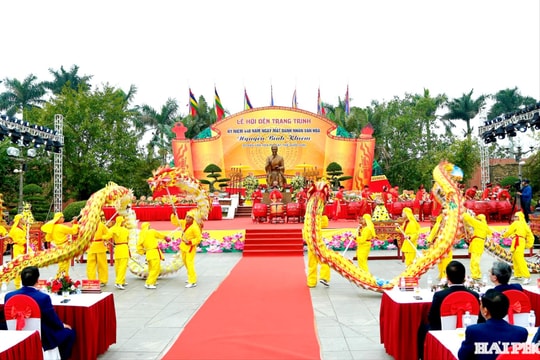 Trang trọng Lễ hội Đền Trạng Trình kỷ niệm 440 năm ngày mất Danh nhân văn hóa Nguyễn Bỉnh Khiêm