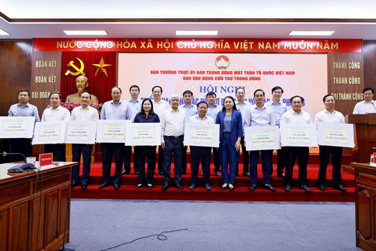 Tiếp nhận ủng hộ đồng bào bị thiệt hại do bão, mưa lũ đến cuối tháng 1 này