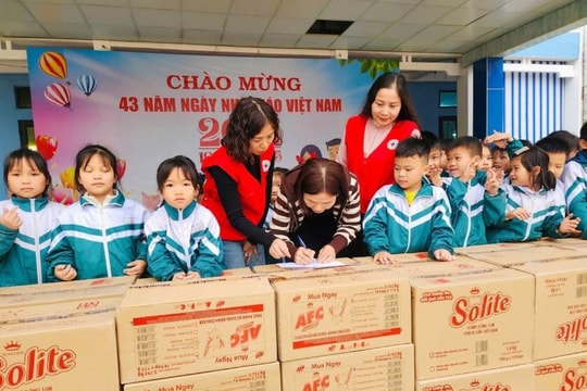 Lan tỏa yêu thương đến trẻ em nghèo, khuyết tật