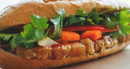Vượt phở bò, bánh mỳ heo quay dẫn đầu top 100 món ngon Việt Nam