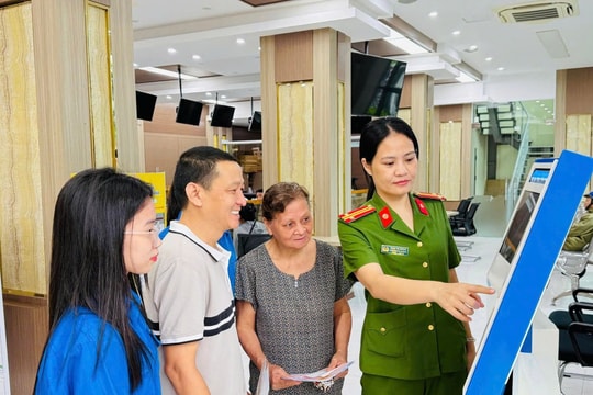 Bước ngoặt lịch sử trong nhiệm kỳ đổi mới, tinh gọn