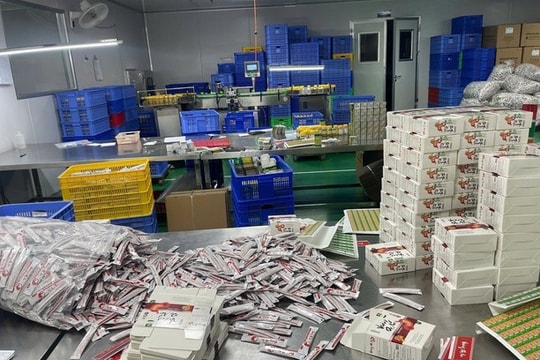 Triệt phá đường dây thực phẩm chức năng giả quy mô lớn, doanh thu gần 1.800 tỷ đồng