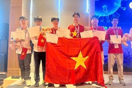Phùng Vũ Thế Lâm yêu thích hoá học