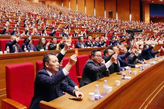 Ngày làm việc thứ tư Đại hội đại biểu toàn quốc lần thứ XIV của Đảng thực hiện nhiều nội dung quan trọng