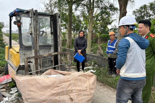 Công an xã Quyết Thắng xác minh, làm rõ hành vi đổ chất thải xây dựng trái phép