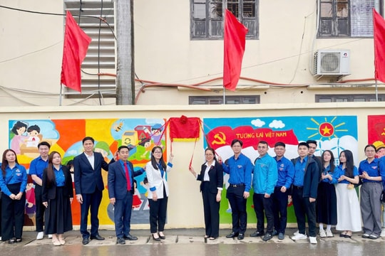 Tuổi trẻ Hải Phòng tự hào tiến bước dưới cờ Đảng
