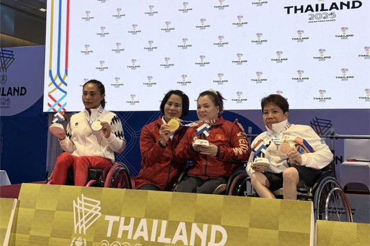 Đội tuyển cử tạ người khuyết tật Việt Nam thi đấu ấn tượng tại ASEAN Para Games 13