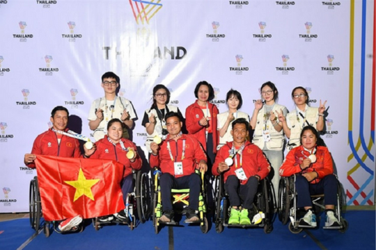 Điền kinh giành 4 huy chương vàng trong ngày ra quân tại ASEAN Para Games 13
