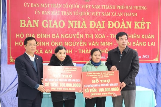 Xã An Thành bàn giao 2 ngôi nhà 'Đại đoàn kết’ cho các hộ khó khăn