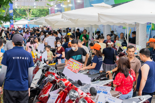 VinFast launches ‘Battery-swappable e-bikes’ event