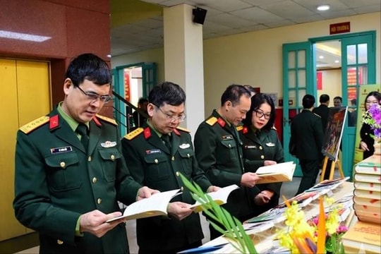 Ra mắt sách của Đại tướng Phan Văn Giang về xây dựng quân đội nhân dân hiện đại