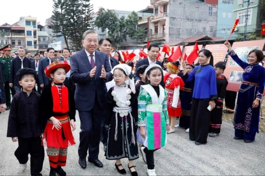 Tổng Bí thư Tô Lâm dự lễ khởi công trường nội trú liên cấp tại Cao Bằng