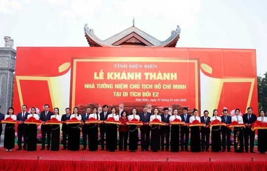 Khánh thành Nhà tưởng niệm Chủ tịch Hồ Chí Minh tại Điện Biên