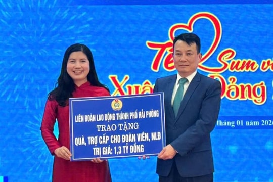 Công đoàn phường Thiên Hương tiếp nhận 1,3 tỷ đồng chăm lo Tết