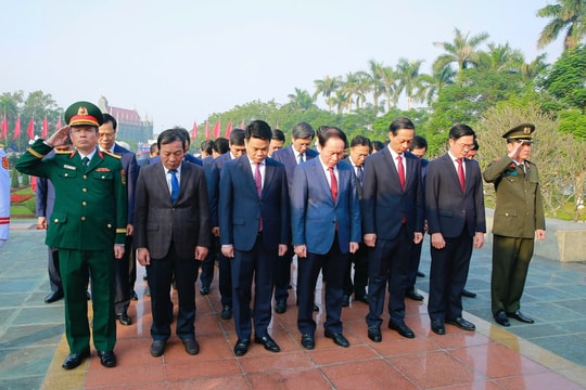 Lãnh đạo thành phố Hải Phòng dâng hương tưởng nhớ các Anh hùng liệt sĩ