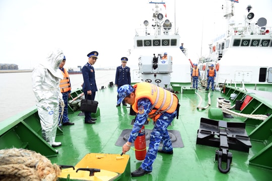Kiểm tra sẵn sàng chiến đấu và chuẩn bị Tết tại 3 đơn vị cảnh sát biển ở Hải Phòng