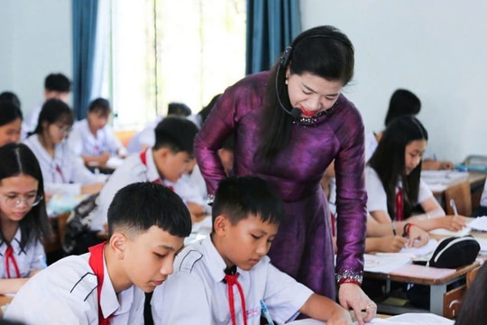Nhà giáo không được ép buộc người học tham gia hoạt động mang tính tự nguyện
