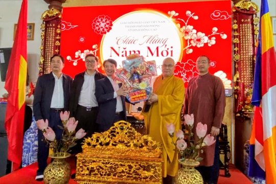 Lãnh đạo Ủy ban MTTQ Việt Nam thành phố Hải Phòng thăm, chúc Tết các chức sắc Phật giáo