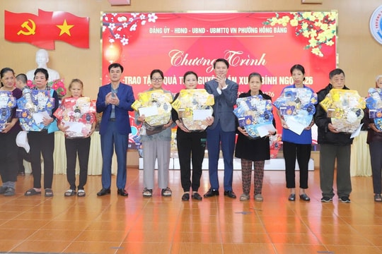 Phường Hồng Bàng trao quà Tết trị giá hơn 1,5 tỷ đồng tặng 1.821 gia đình khó khăn