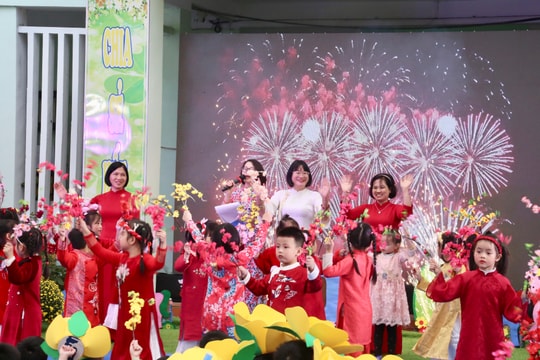 Học sinh Trường Mầm non Ngọc Sơn trải nghiệm không khí Tết cổ truyền