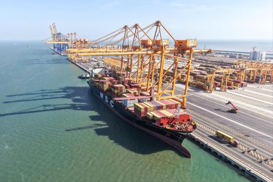 Sản lượng container thông qua cảng biển Việt Nam giữ vững đà tăng