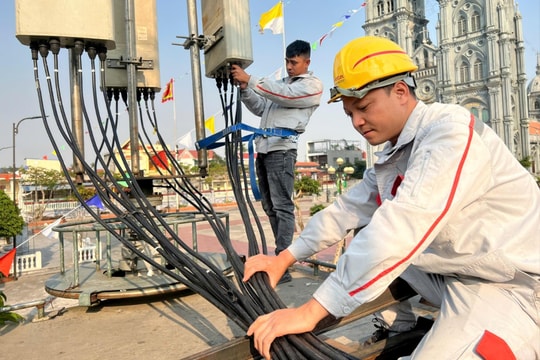Bảo đảm thông tin liên lạc dịp Tết