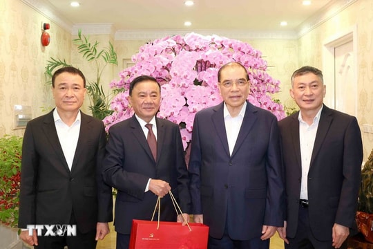 Thường trực Ban Bí thư Trần Cẩm Tú tri ân các nguyên lãnh đạo Đảng, Nhà nước